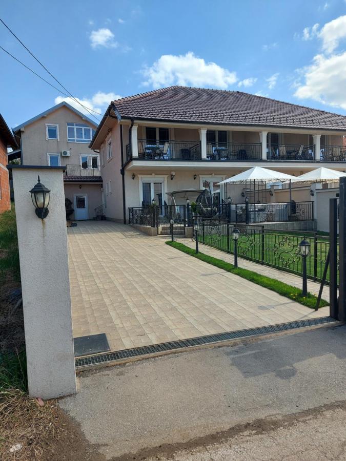 Apartments Exclusive Belgrado Buitenkant foto